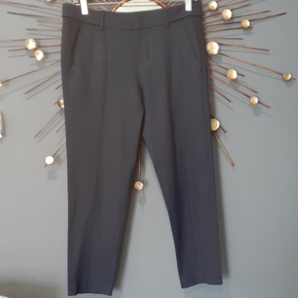 Vince Pants - Vince navy blue crop dress pants size 2